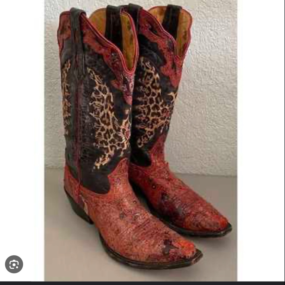 Johnny Ringo Red, Black and Cheetah Western Cowgirl Boots. Size 8